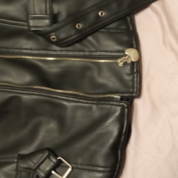 Childs size small Harley Jacket. Has zippers and a cute front tie. Like new - Picture 4 of 4